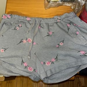 Women’s PINK Victoria Secret Lounge Shorts (floral)